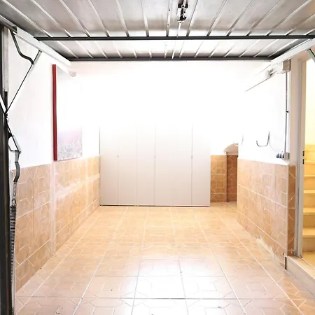 Estupendo Duplex Famililar Con Terrazas Y Parking By Hometels